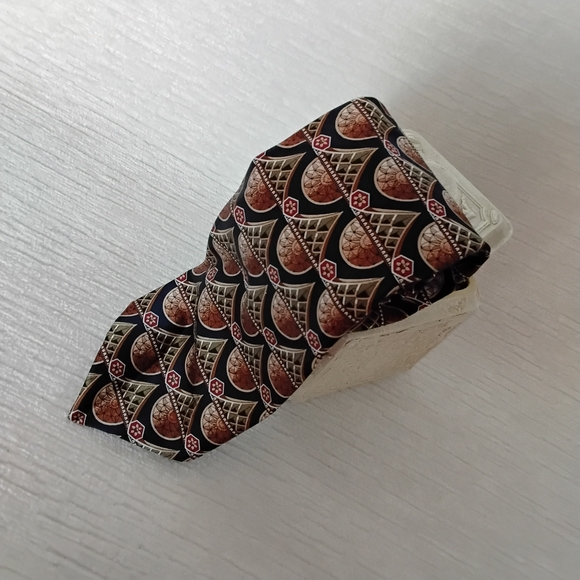 Keith Daniels Other - Keith DANIELS 100% Silk Geometric Men's Tie in Navy Green Brown and Red